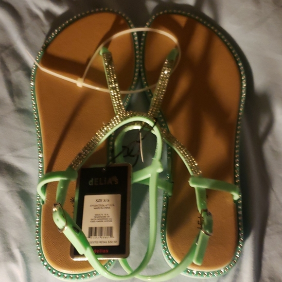 Women's sandals - Picture 2 of 3